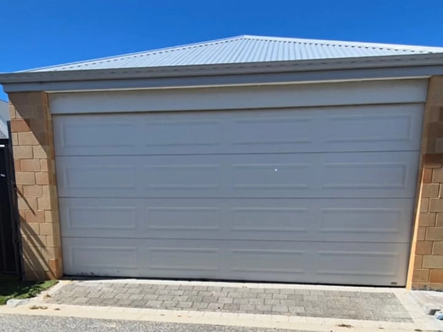 Depois: roletes novos instalados